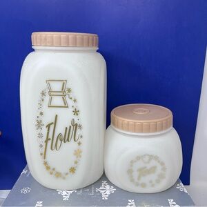 Bee Plastics Inc Canisters Flour Tea 2 pieces